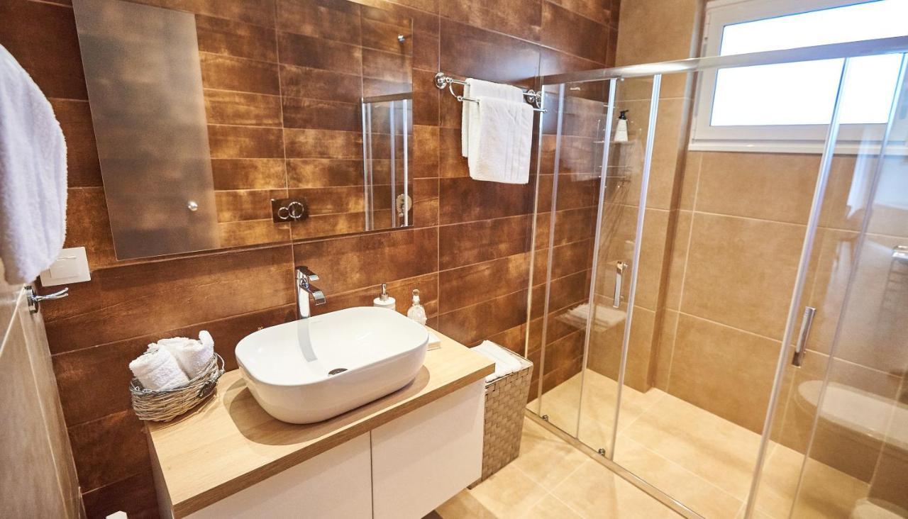The El Greco Spirit Meets The Athenian Luxury Apt1 エクステリア 写真